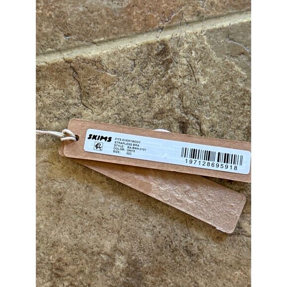 Skims Fits Everybody Strapless Bra Onyx Size 32C - Picture 5 of 9